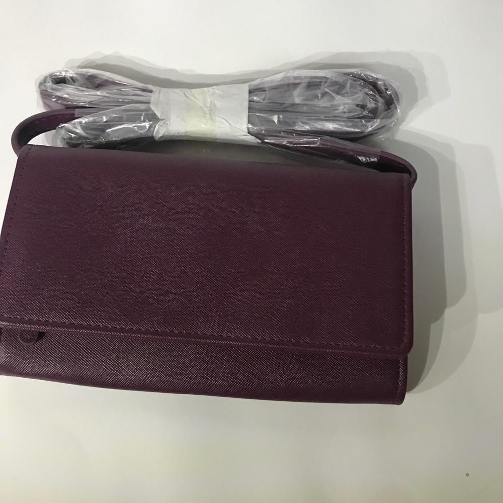 Burgundy coupon  purse - Picture 5 of 6